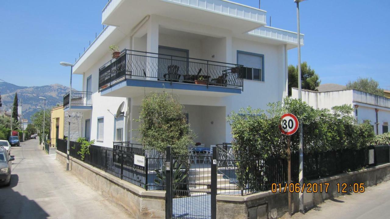 Apartamento La Sterlizia Mondello Exterior foto